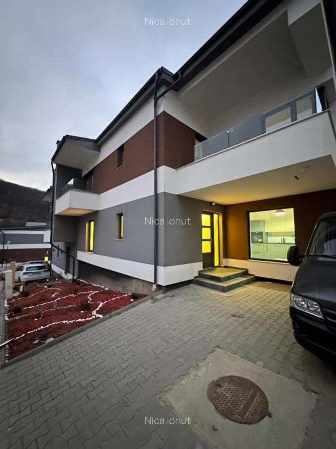 Duplex de vanzare, 175,5 mp, finisat, demisol, zona strazii Magnoliei - 1