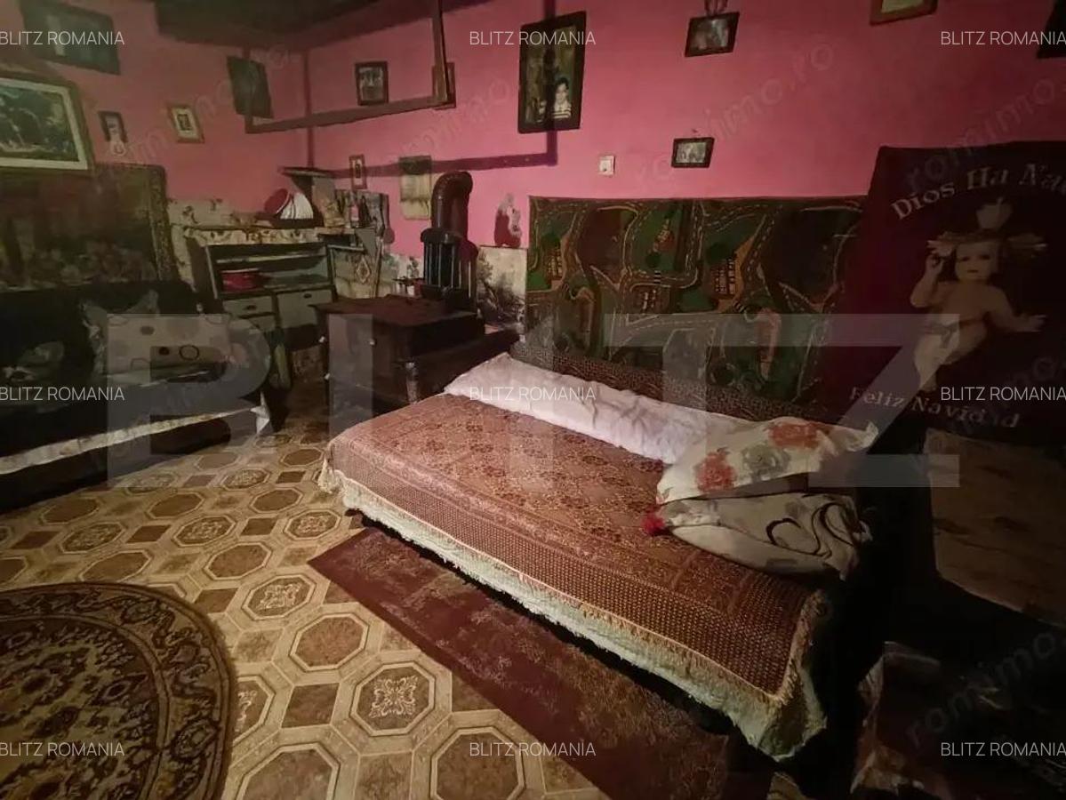Casa cu 2 camere cu Anexe - 6