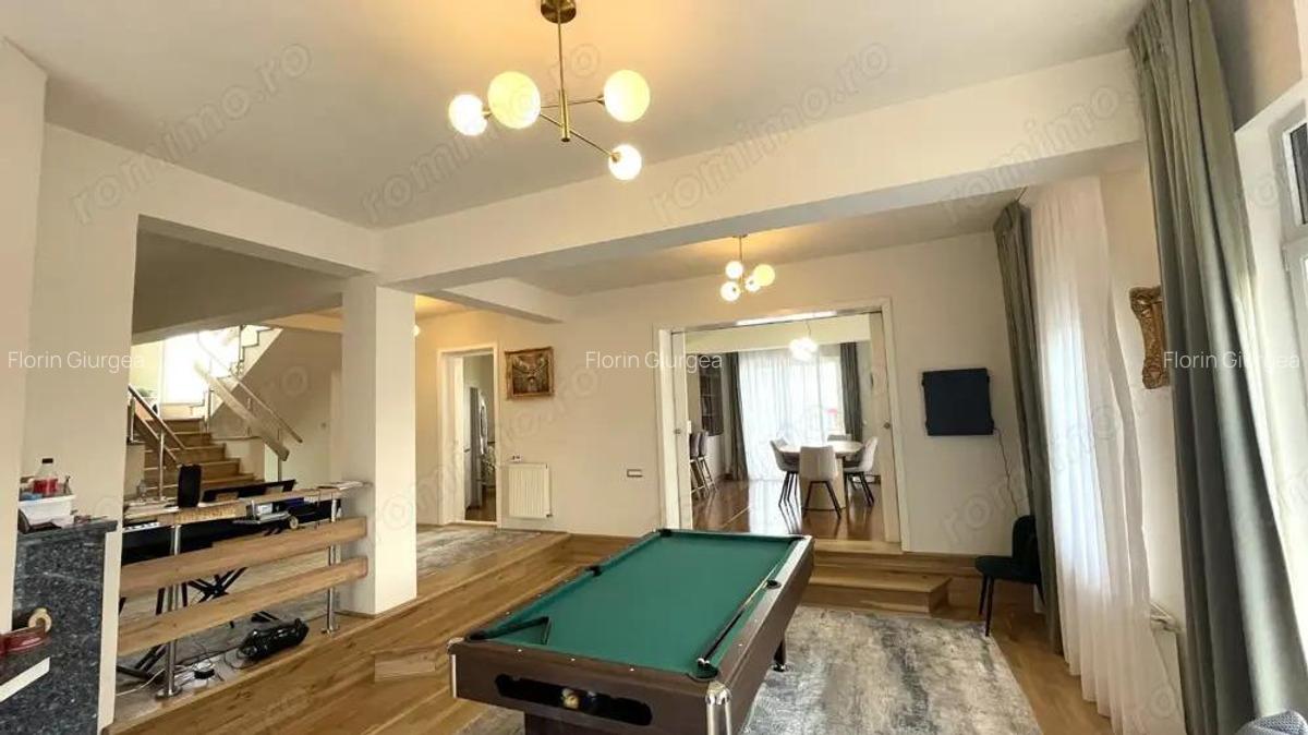 Casa de vanzare Andrei Muresanu 5 camere 260mp utili - 2