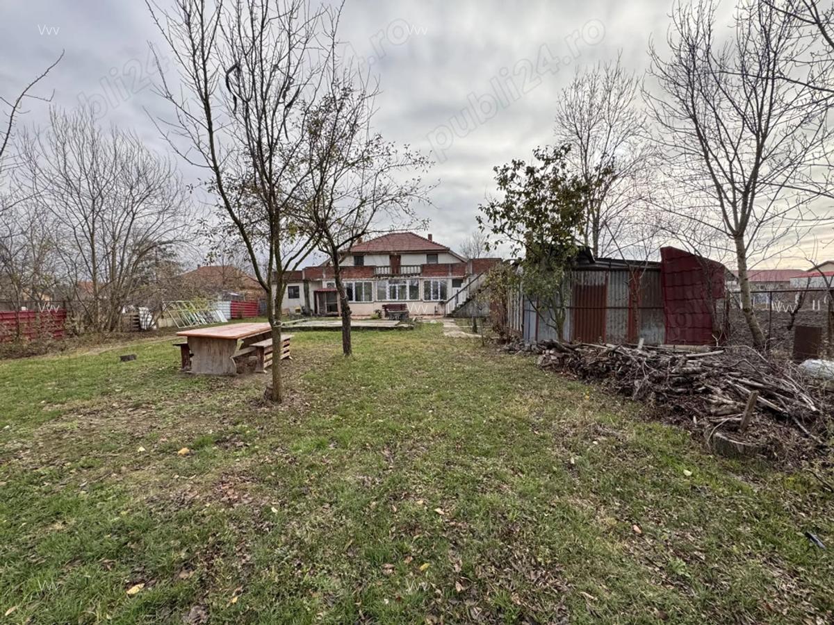 Vand casa La 15 km de Timisoara - 1