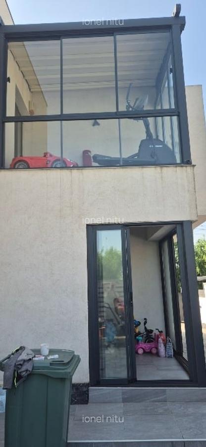 Casa 5 camere, 3 bai, 3 locuri de parcare, teren 302 mp, Tunari, vedere la lac - 3