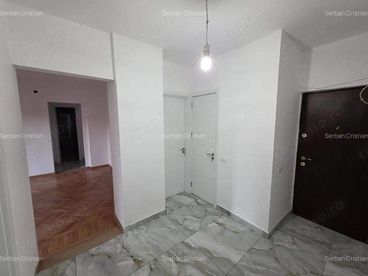 Romana Coloane apartament 3 camere de vanzare - 39