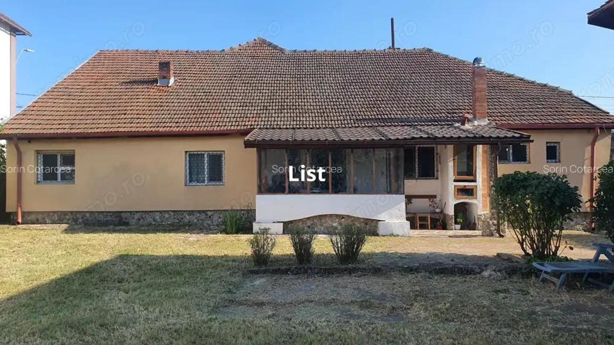 Casa de vanzare S+P+M, 6 camere, teren 1500 mp - 3