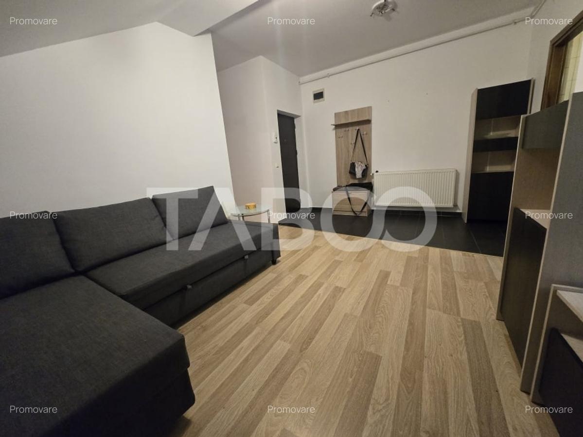 Apartament 3 camere de vanzare decomandat 64 mp zona Turnisor Sibiu - 1