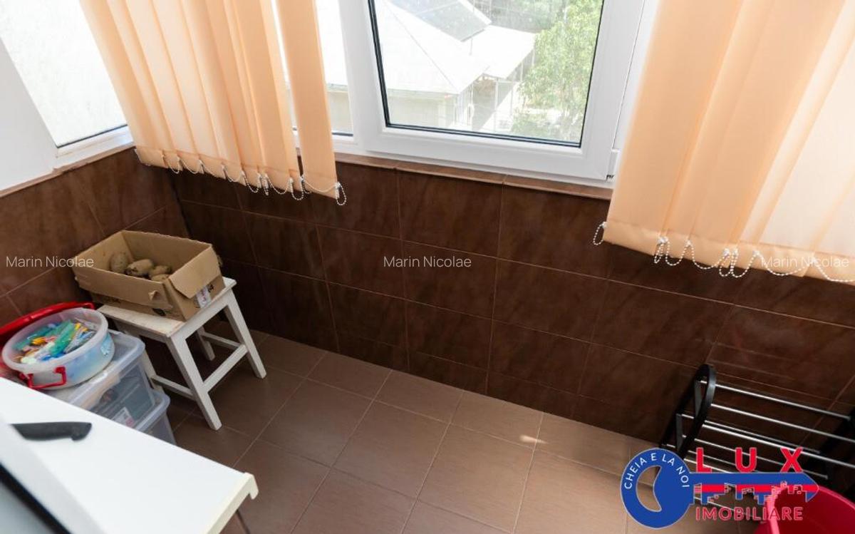 ID 3608 Apartament 3 camere de vanzare *Str. I.L.Caragiale - 11