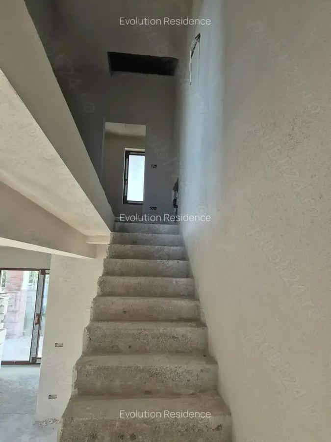 Duplex in centrul Comunei Sacalaz P+E+Pod, 4 camere - 10