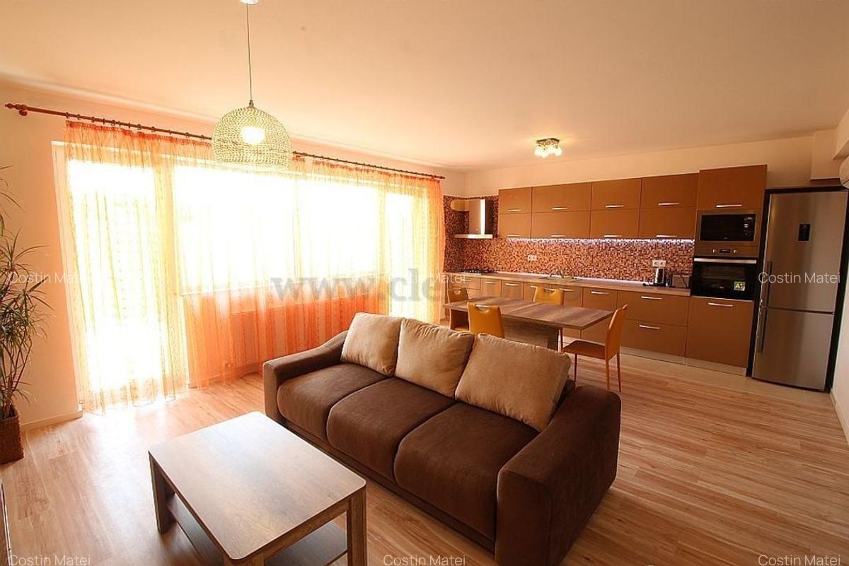 Vila de Lux cu acces la piscina - 5