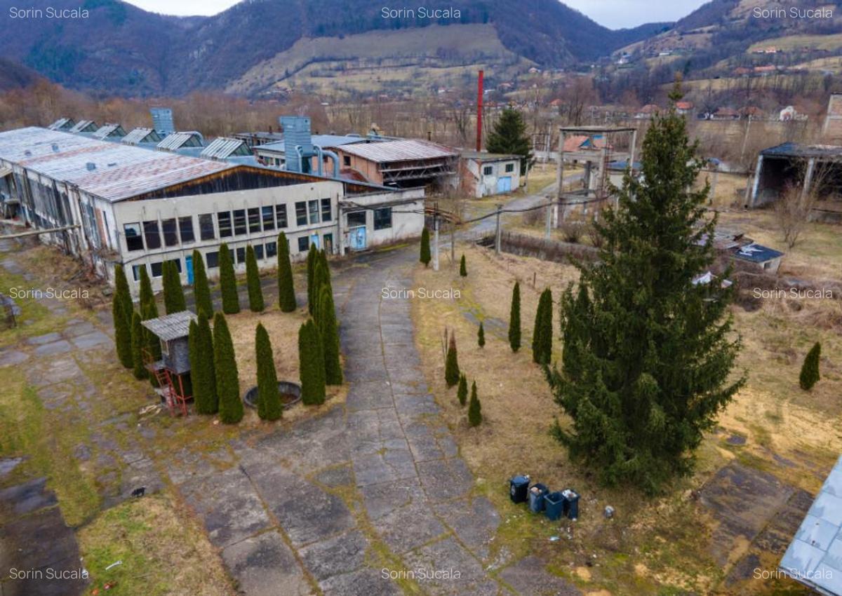 Teren ?i spa?ii industriale, com. Negreni, sat Bucea, jud. - 2