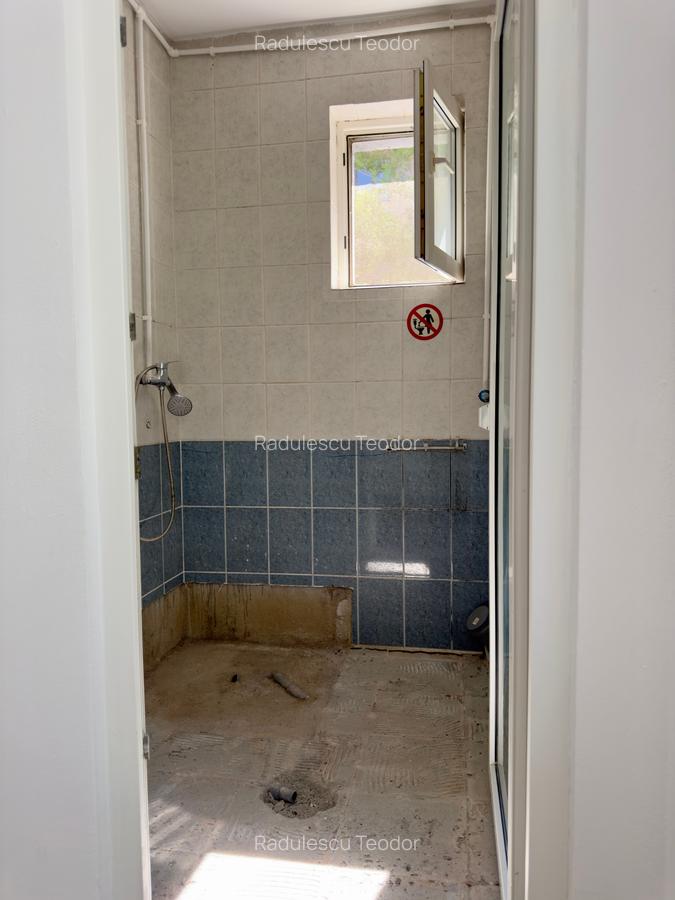 Vila 15 camere P+D+1+M, Com. Chiajna - Rosu - 48