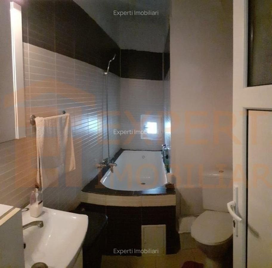 Apartament situat in zona GARA vis-a-vis de parc - 6