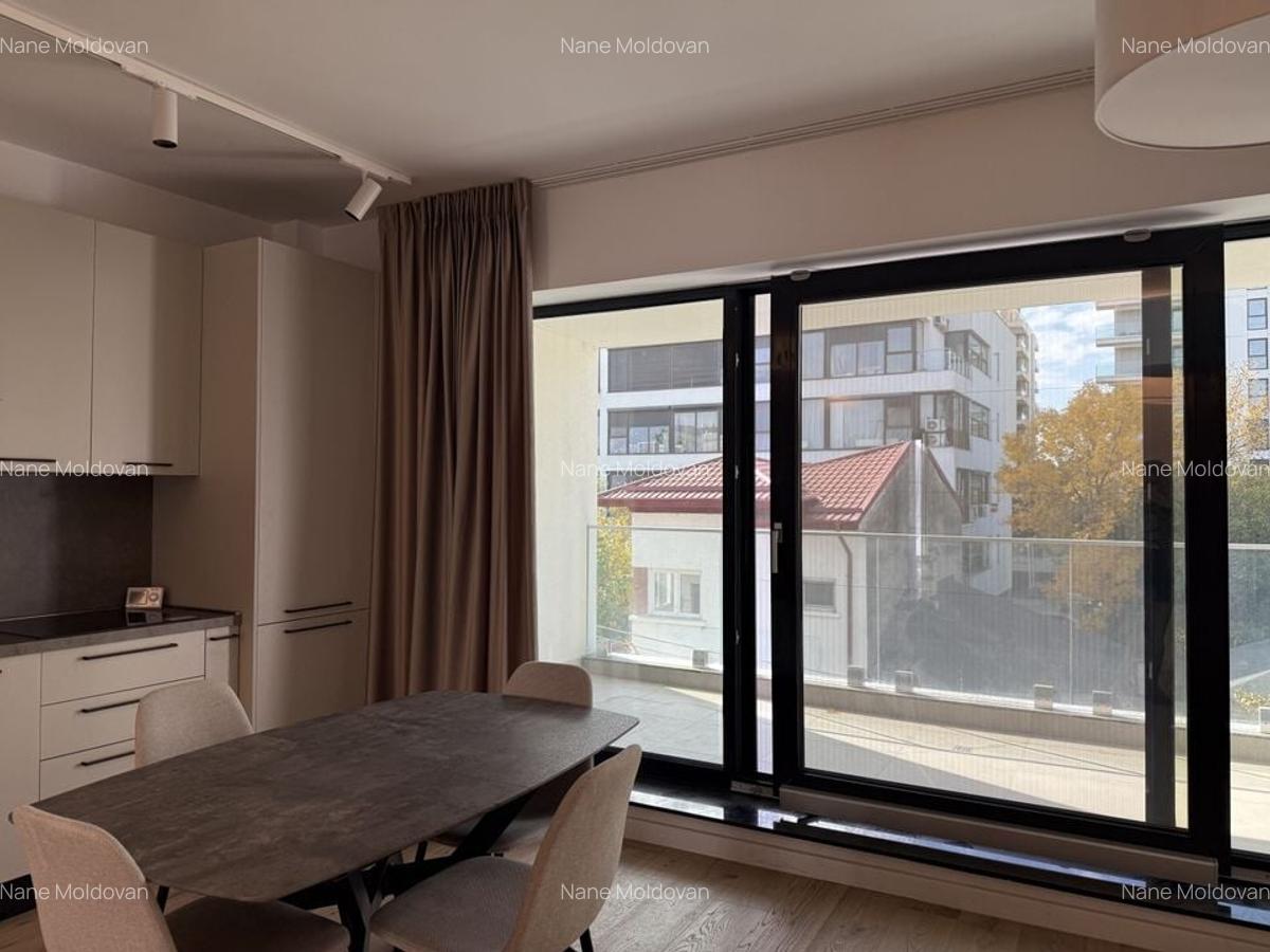 Apartament 4 camere de inchiriat zona Herastrau - 2