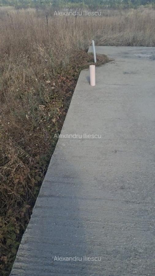 Vand teren intravilan in zona linistita - 4