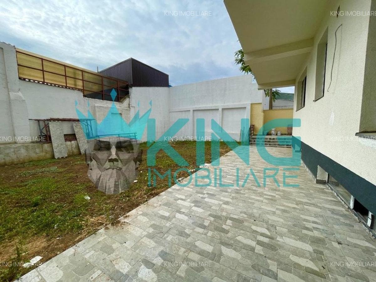 Apartament cu 3 camere decomandat în Andronache - 3