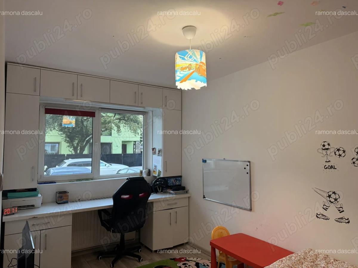 Apartament 3 camere semicentral, semidecomandat - 1
