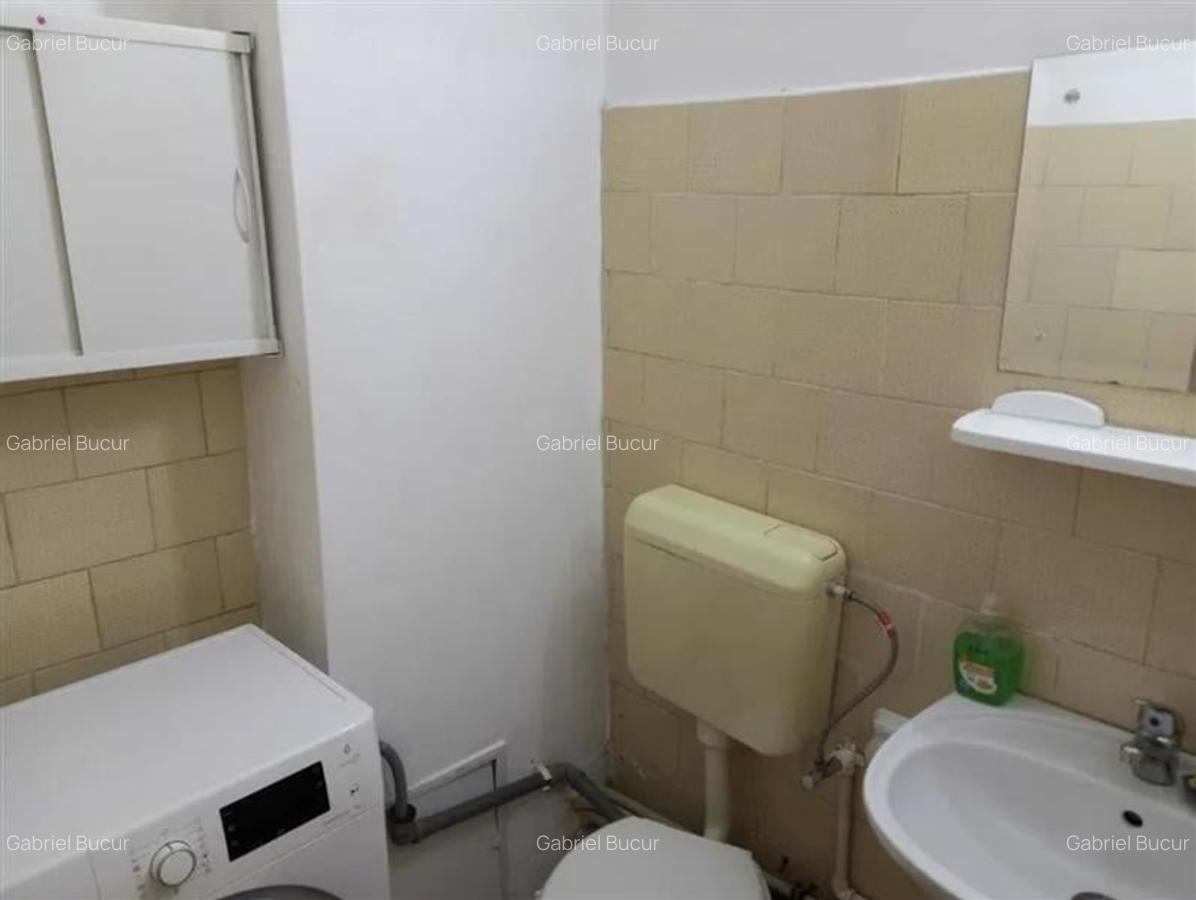 Inchiriere Apartament 3 Camere Semidecomandat Sos.Berceni - 6