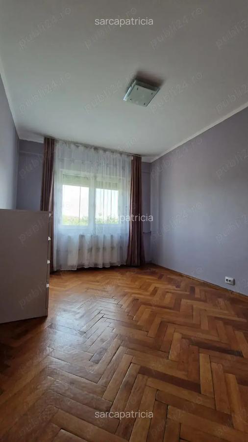 Vand apartament cu 3 camere, decomandat, in cartierul Rogerius priveli?te superba - 6