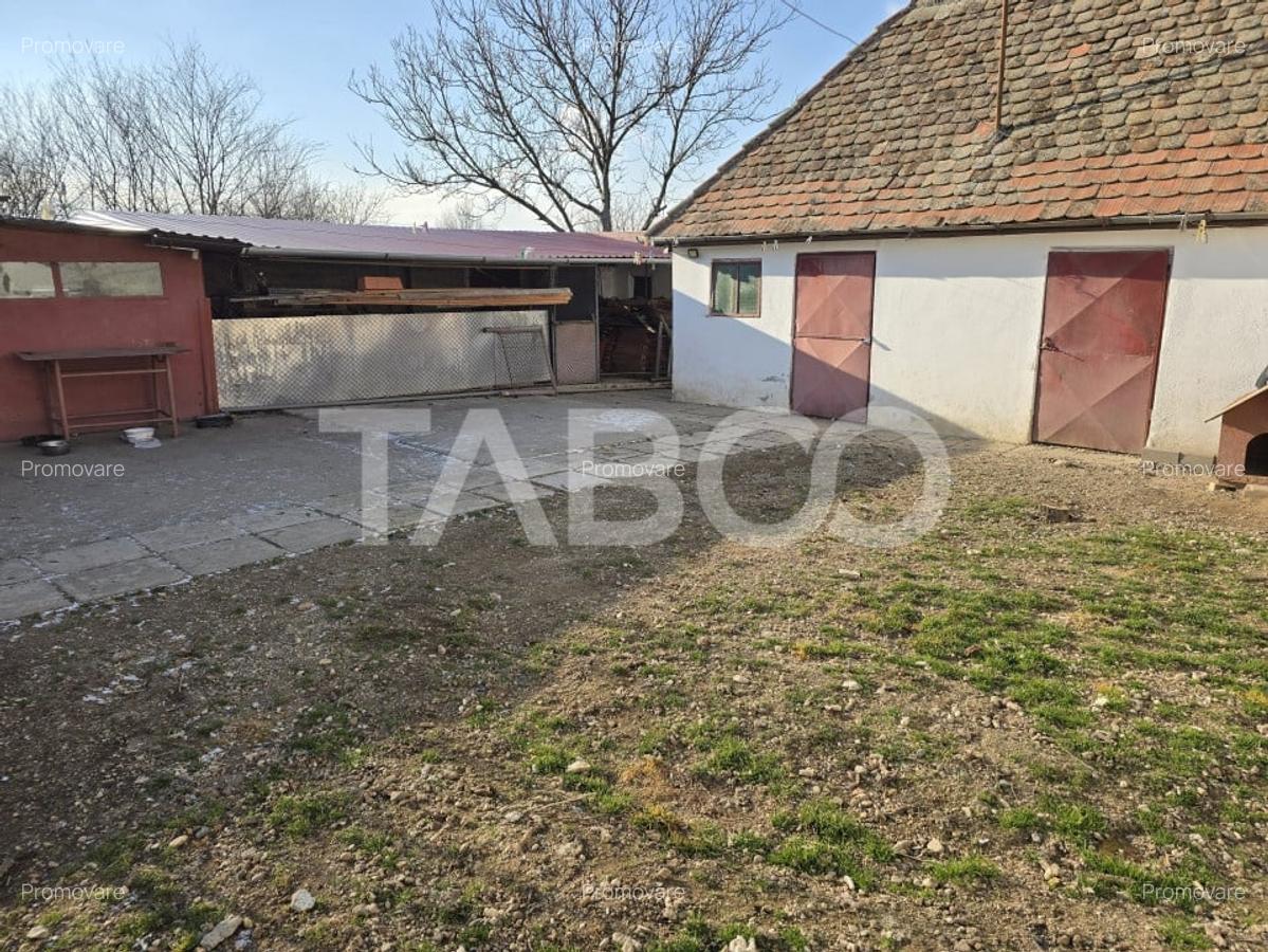 Casa individuala de vanzare 4 camere si curte 1310 mp Gusterita - 17