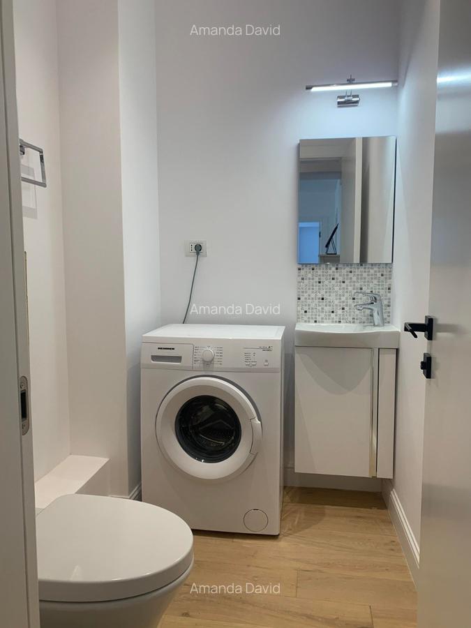 Apartament cu 3 camere semidecomandat în P-ța Victoriei - 11