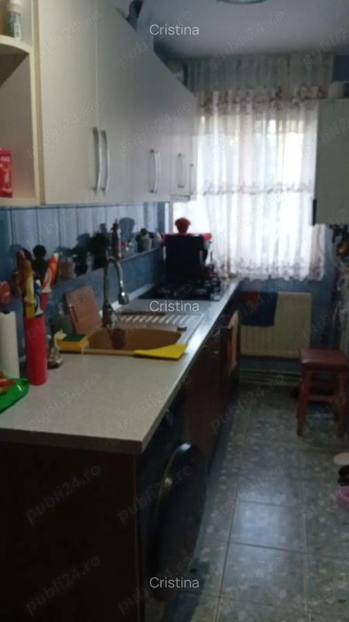 Vand apartament 2 camere vis-a-vis de Carrefour - 1