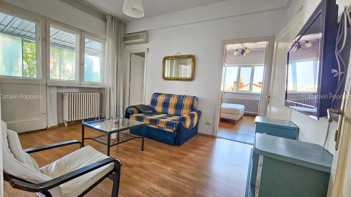 Apartament 3 camere Hala Traian zona linistita - 1