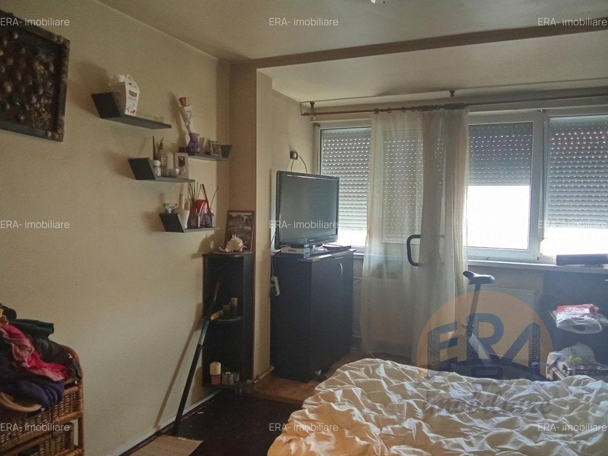 Apartament cu 3 camere decomandat, mobilat în Rogerius - 2