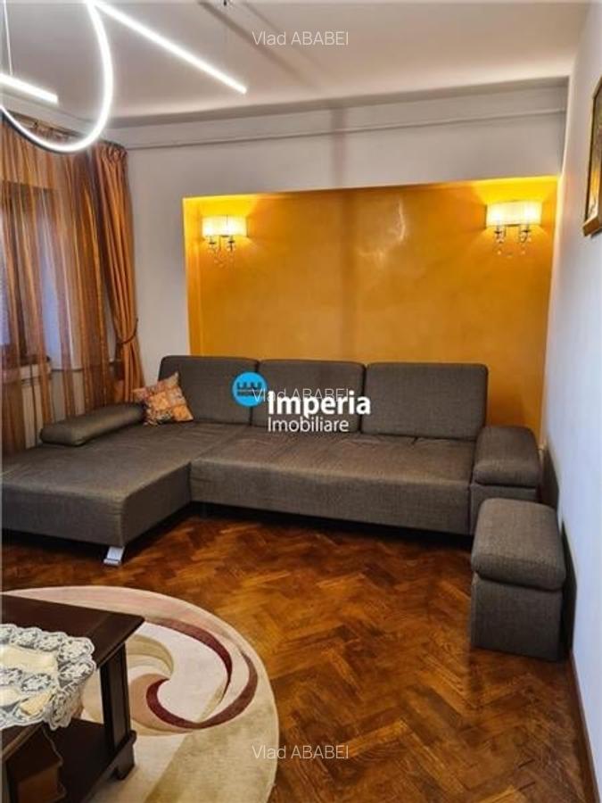 Apartament cu 3 camere decomandat în Podu Roș - 2