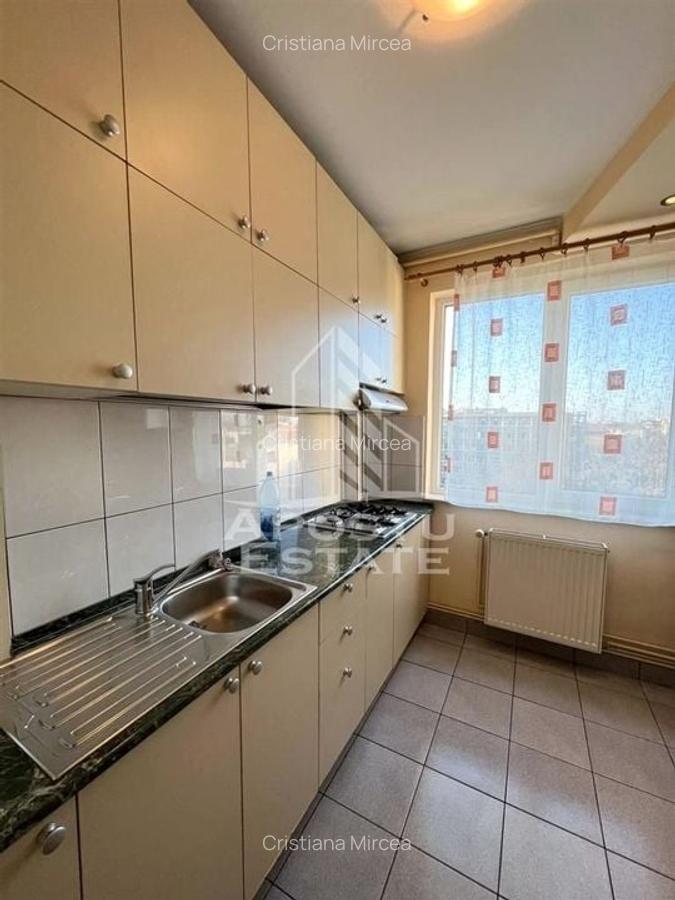 Apartament cu 3 camere semidecomandat în Central - 4
