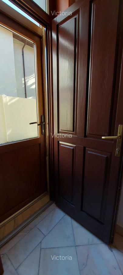 P-ta Alba iulia -strada cu Magnolii,5 camere,renovata,libera,vila eleganta - 16