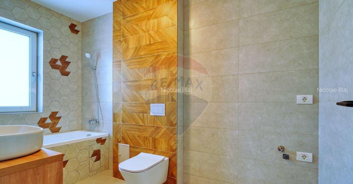 Casa / Vila cu 4 camere de vanzare in zona Sud - 4