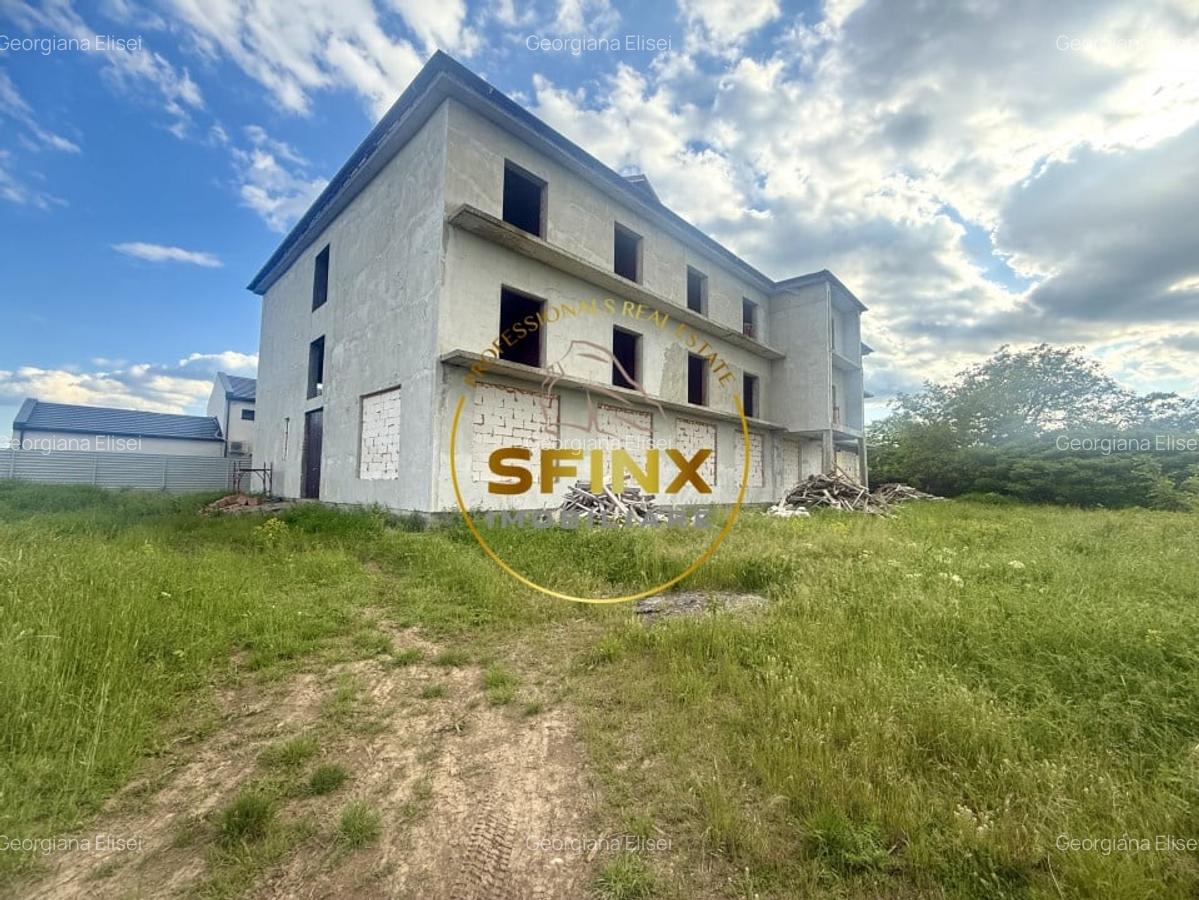 Cladire la rosu 1530 mp - 30 camere, teren 2000 mp Balotesti, azil/clinica/hotel - 1