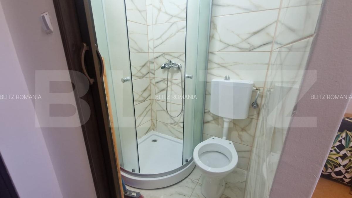 Camera de camin renovata complet cu baie - 7