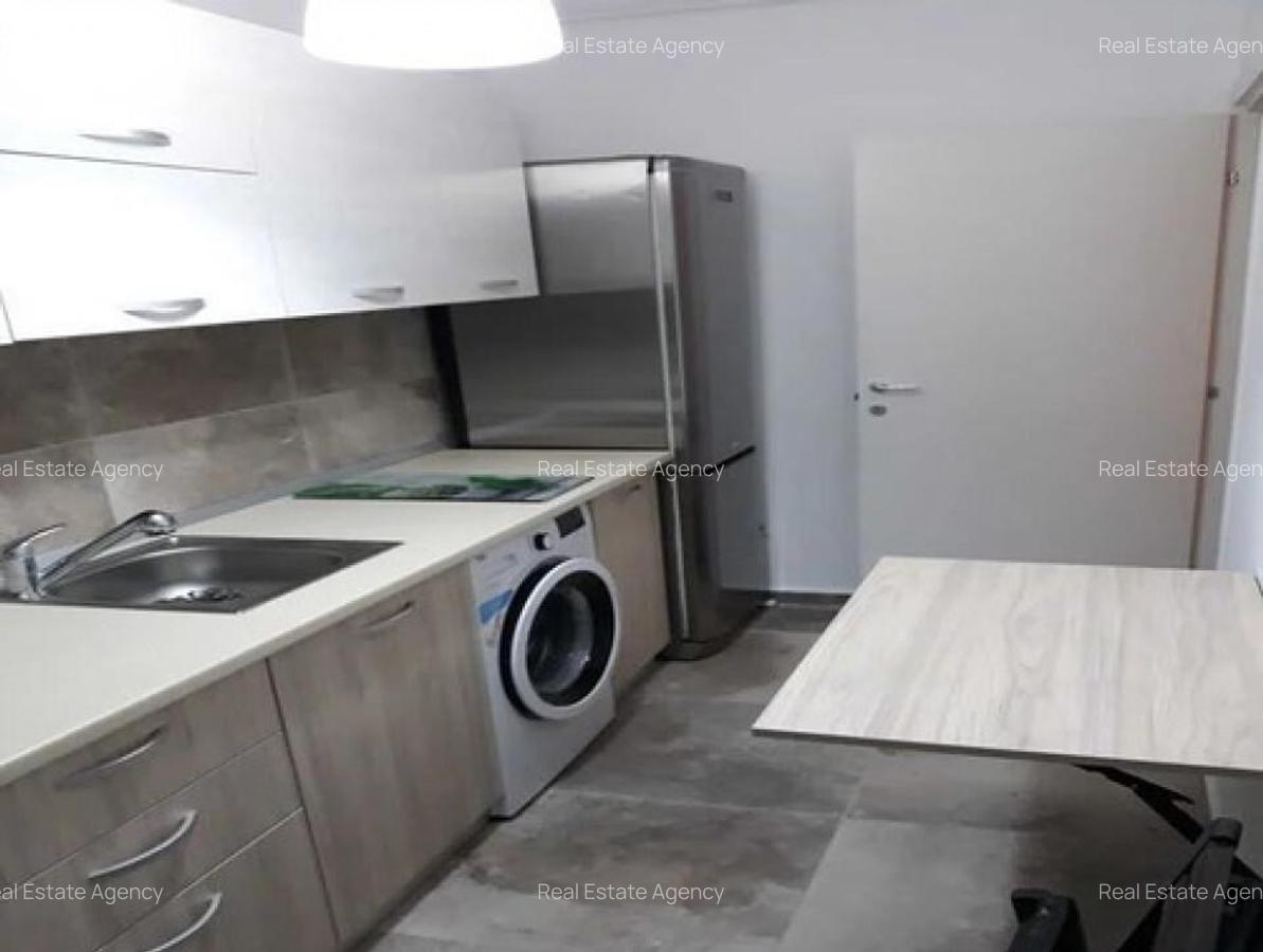 1 camera in zona Dambovita - 2