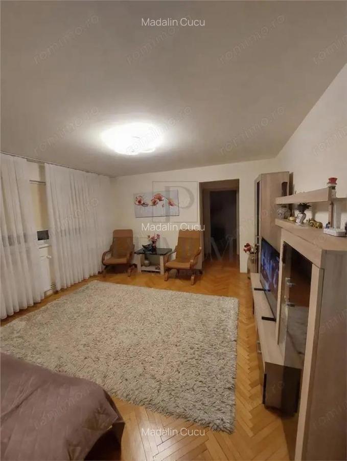 DAMBOVITA - 3 CAM - ETJ.1 - 2 BAI - ANVELOPAT - CENTRALA - ZONA EXCELENTA - 2