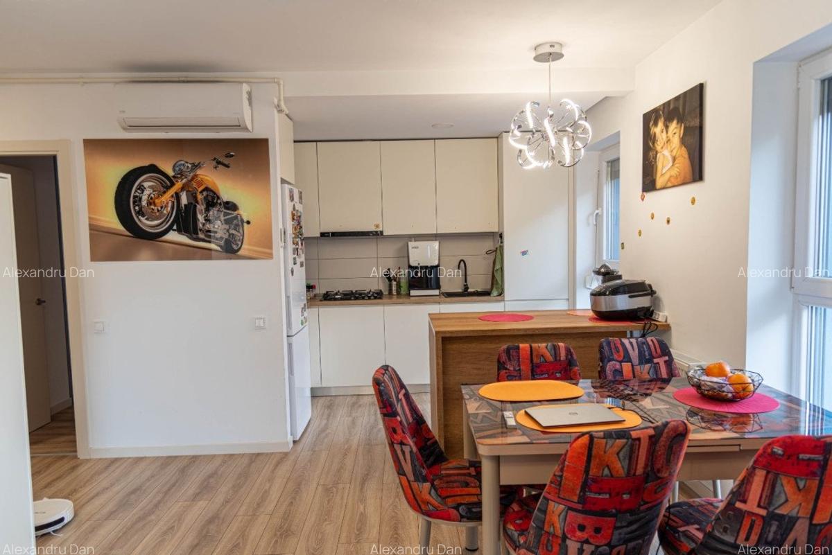 Apartament 4 camere Hercesa -parcare - boxa- zona Morarilor / Basarabia - 2