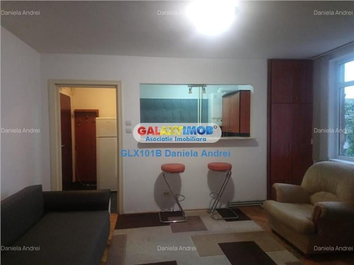 GARSONIERA DE INCHIRIAT GARA DE NORD 275 euro - 7