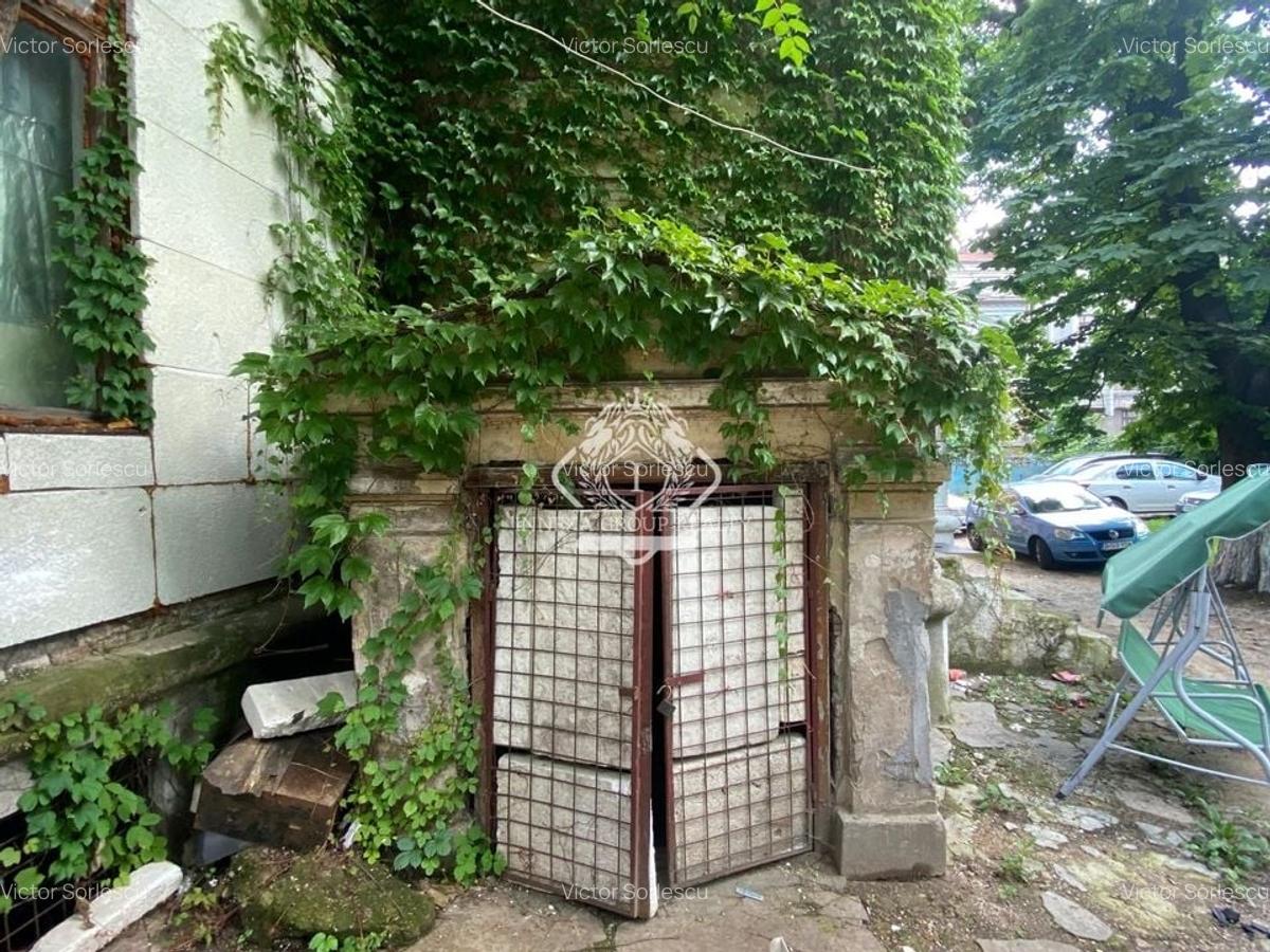 Calea Calarasilor I Vila monument istoric - 11