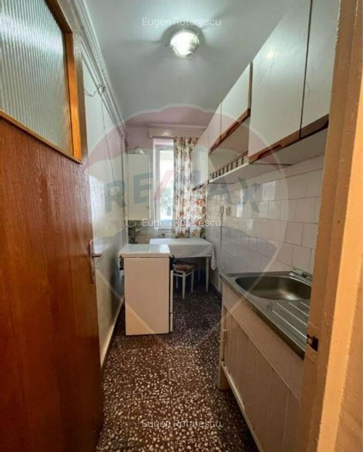 Garsoniera decomandata de inchiriat-Zona Centrala si a... - 6