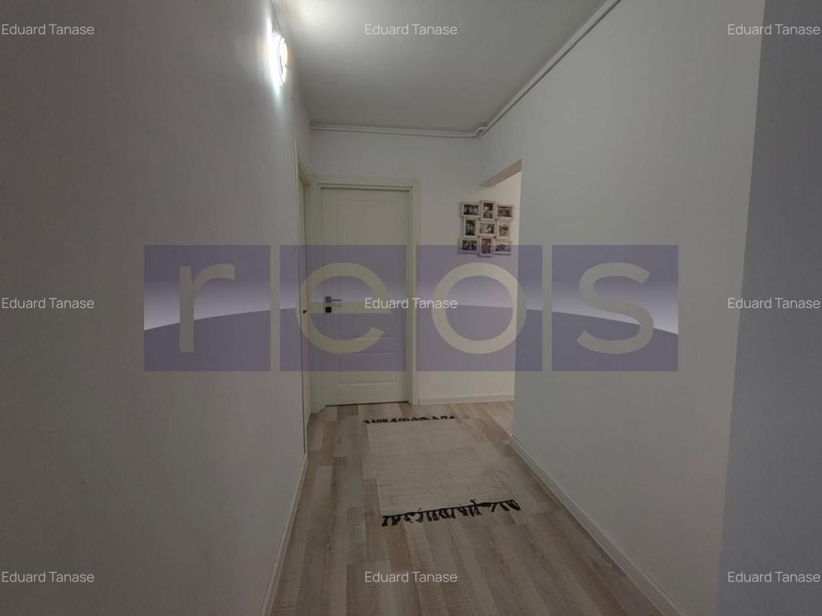 VANZARE 4 CAMERE I DECOMANDAT I METROU I VALEA OLTULUI, DRUMUL TABEREI - 11