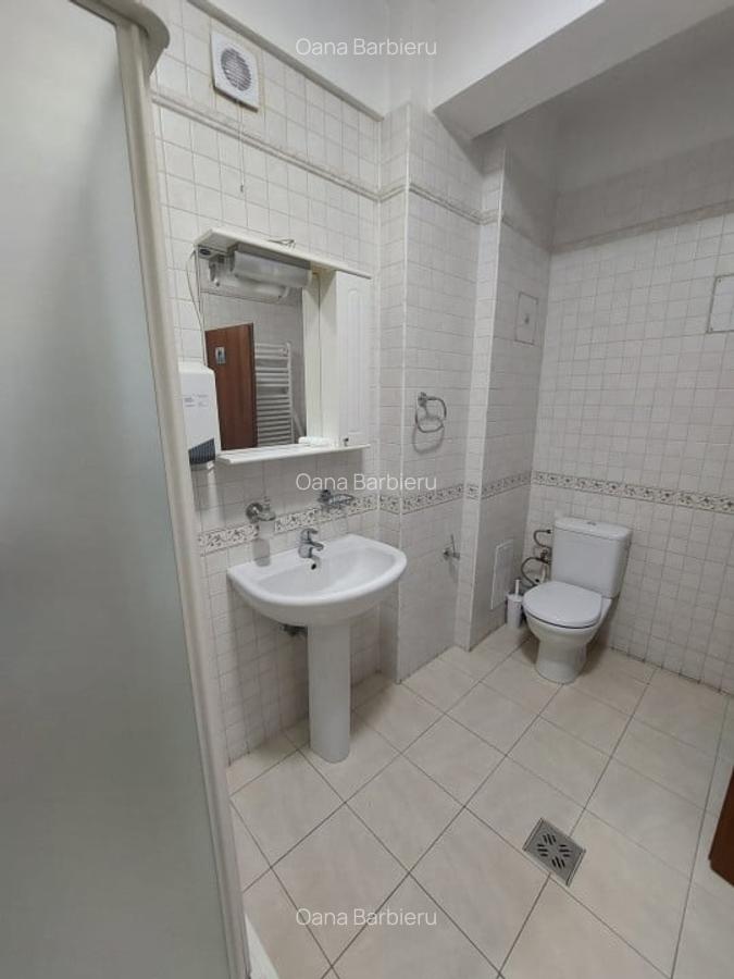 Bd. Mamaia , spatiu birouri, 47 mp. - 14