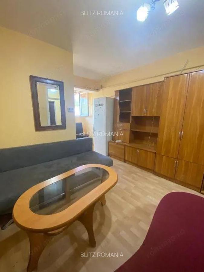 Garsoniera de vanzare Parter, Str. Garii, zona lini?tita, ideala pentru locui - 2