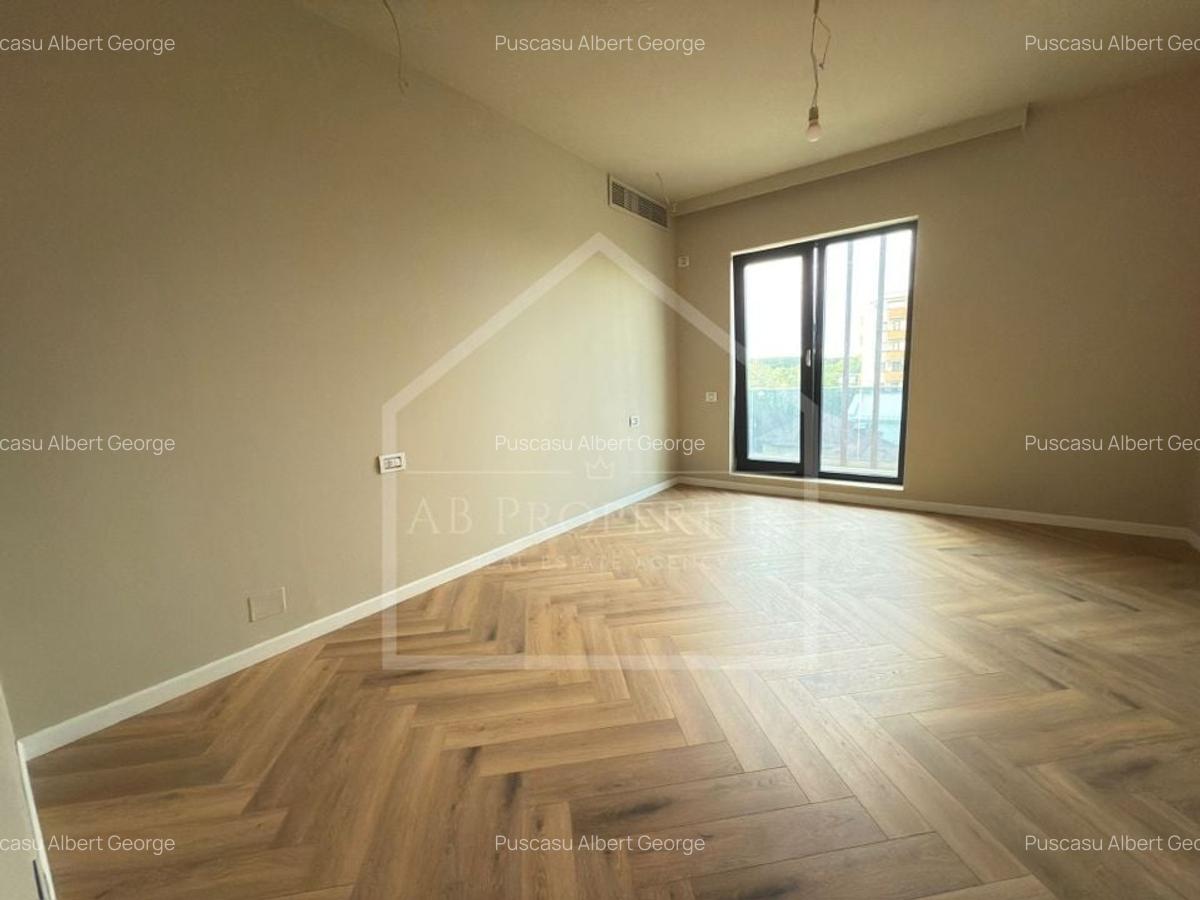 Apartament cu 4 camere decomandat în Băneasa - 4