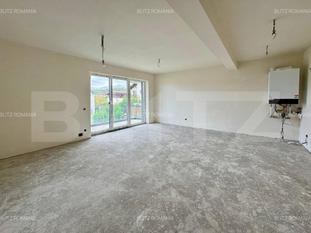 Casa semifinisata cu curte de 357 mp, 159,2 mp utili si priveliste superba - 10 Casa semifinisata cu curte de 357 mp, 159,2 mp utili si priveliste superba - 10