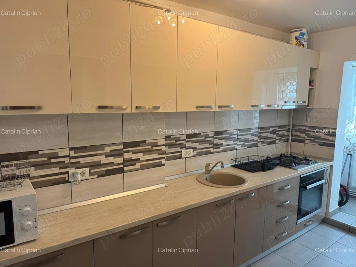 Inchiriez apartament 4 camere transformat in 3 de inchiriat in Pia?a Dacia, Timi?oara - Proprietar - 7