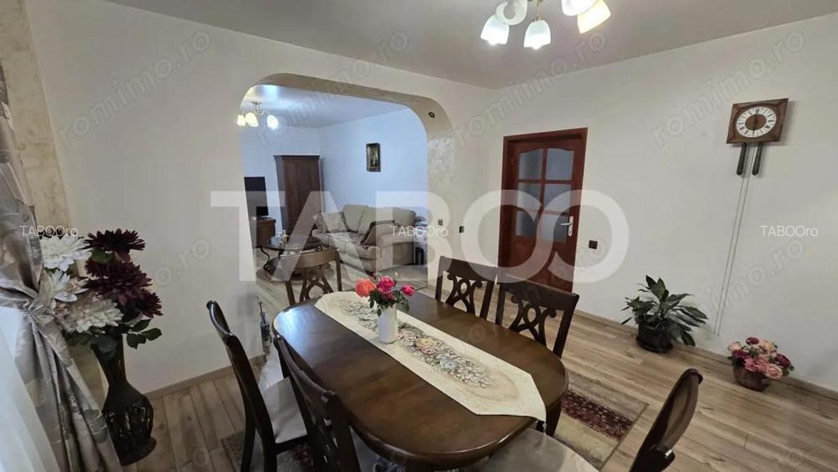 Casa individuala de vanzare 6 camere garaj Selimbar - 12