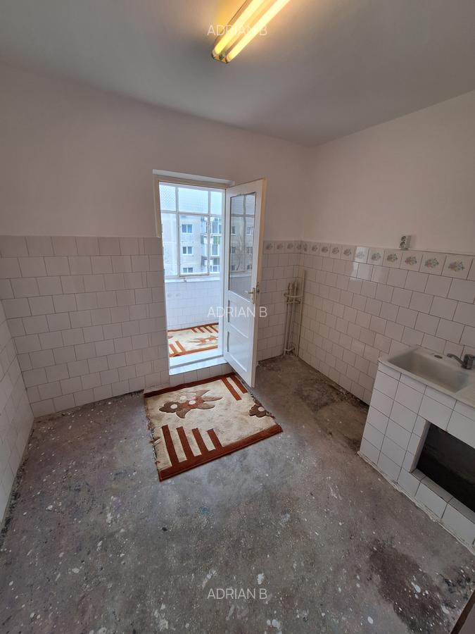 Apartament cu 2 camere decomandat în Lipovei - 5