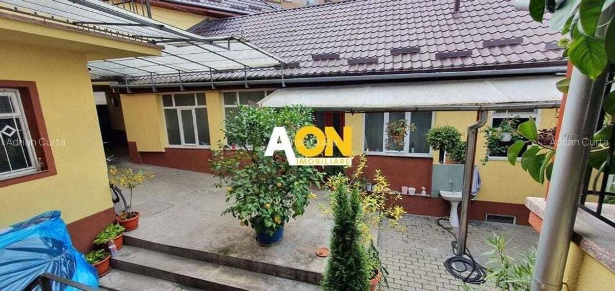 Casa cu 7 camere, 2 spatii comerciale, pretabila pt. birouri, Centru - 2