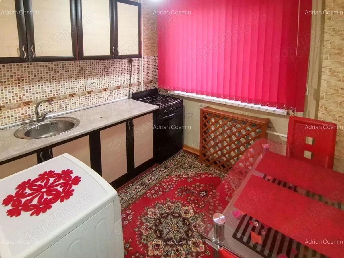 Ofer spre inchiriere garsoniera in zona ?tefan cel Mare - 2