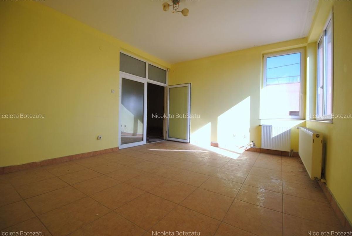 Casa cu o arhitectura deosebita si teren generos in zona Mehala - 9