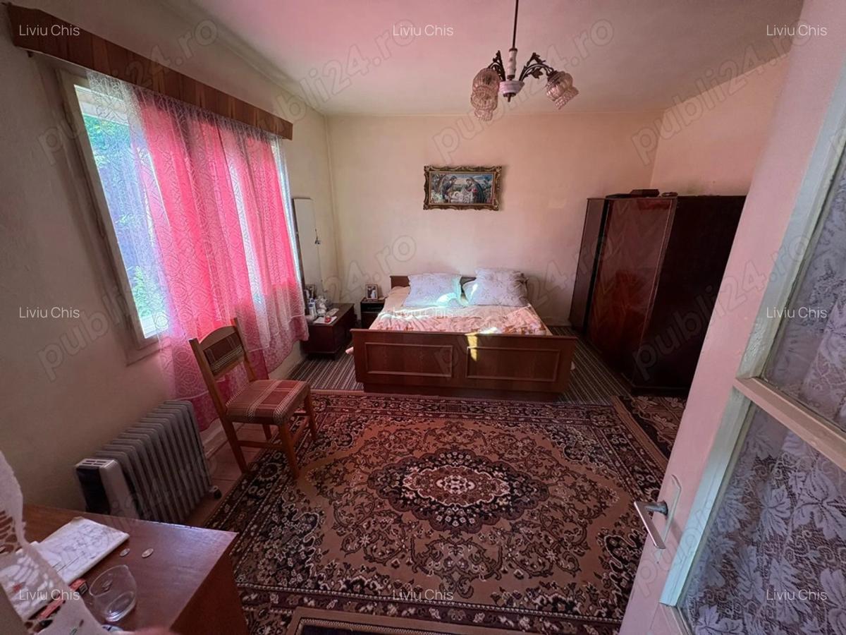Casa de vanzare cu anexe pe un teren de 754 mp - 10