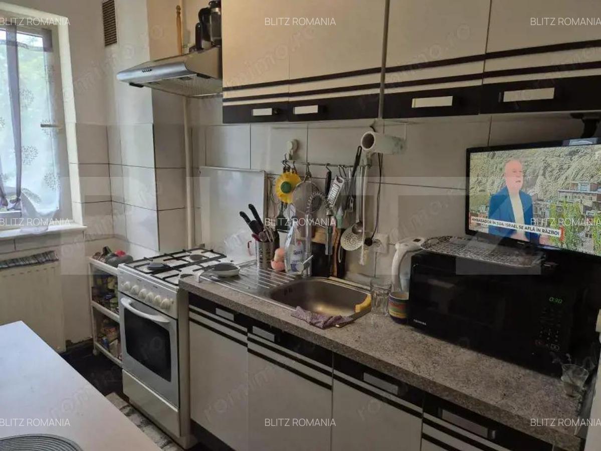 Apartament cu 2 camere, etaj 1 - zona Aurel Vlaicu, Brasov - 2